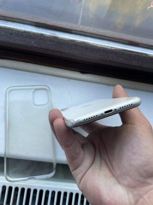 Iphone 11 white