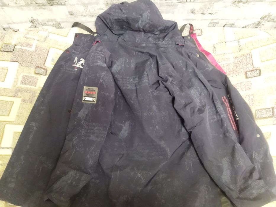 Куртка в отличном состоянии