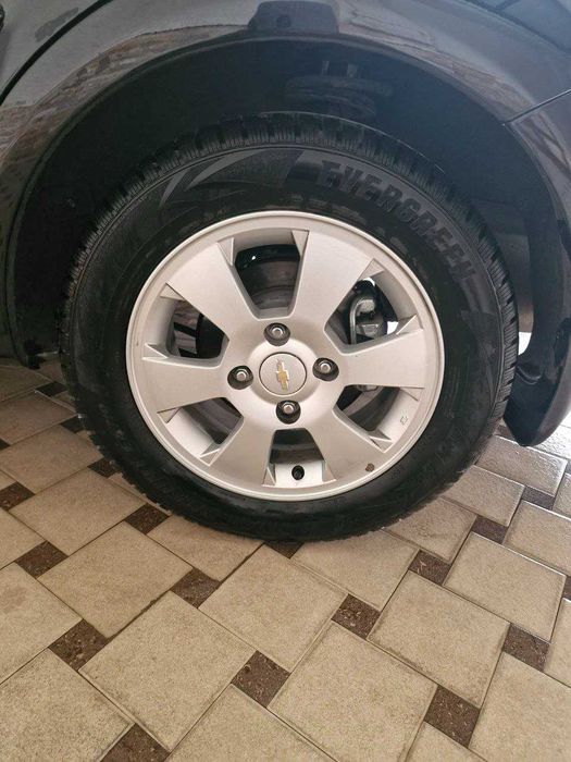 Gentra кора ранг/черный цвет 2024 год 3-позиция A/T