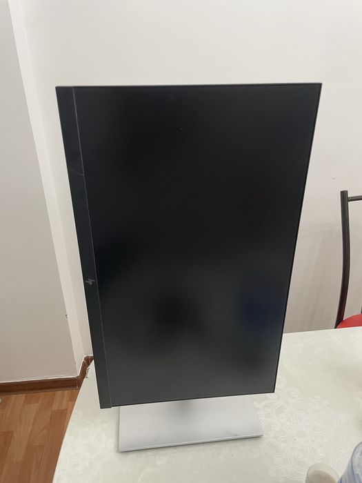 hp монитор в отличном состоянии