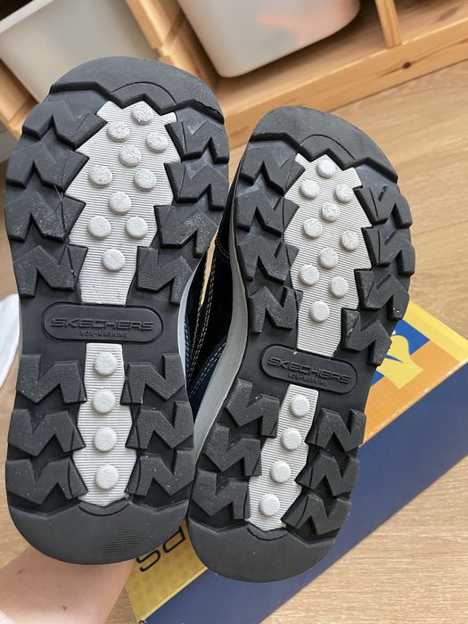 Skechers светещи боти за момче 30
