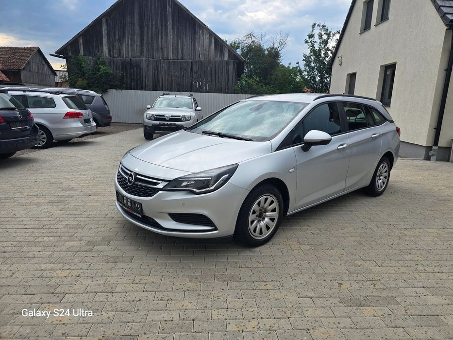 Opel Astra Motor 1598 cmc, diesel, 110 cp , euro 5