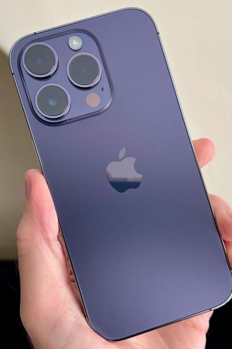 Продам Айфон 14 про макс ( Iphone 14 pro max)