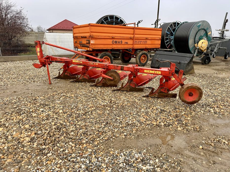 Niemayer Germany cu 5 brazde(4+1) piese utilaje agricole plug