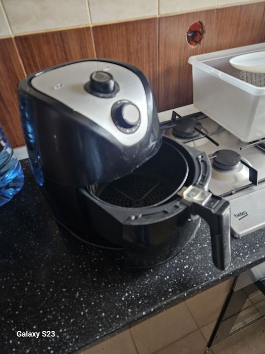 Airfryer,perfect funcțional.