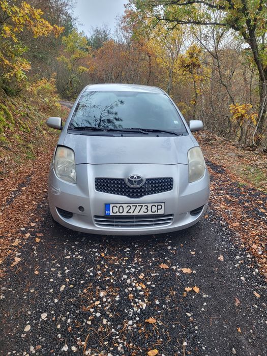 Продавам Тоуота Yaris 1.0i бензин/газ