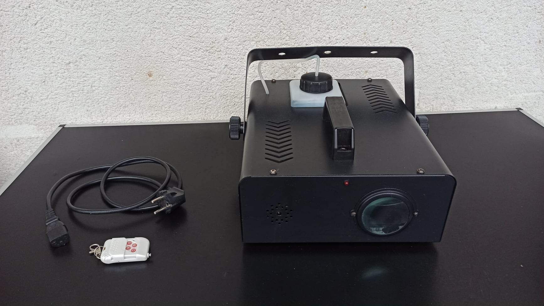 Aparat de fum usor masina proel plfd400led rgb