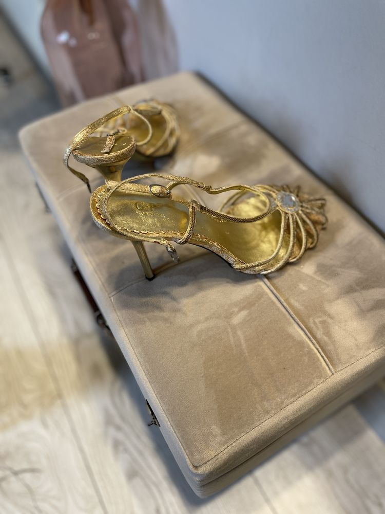 Sandale aurii din piele Gopo Italy marimea 39