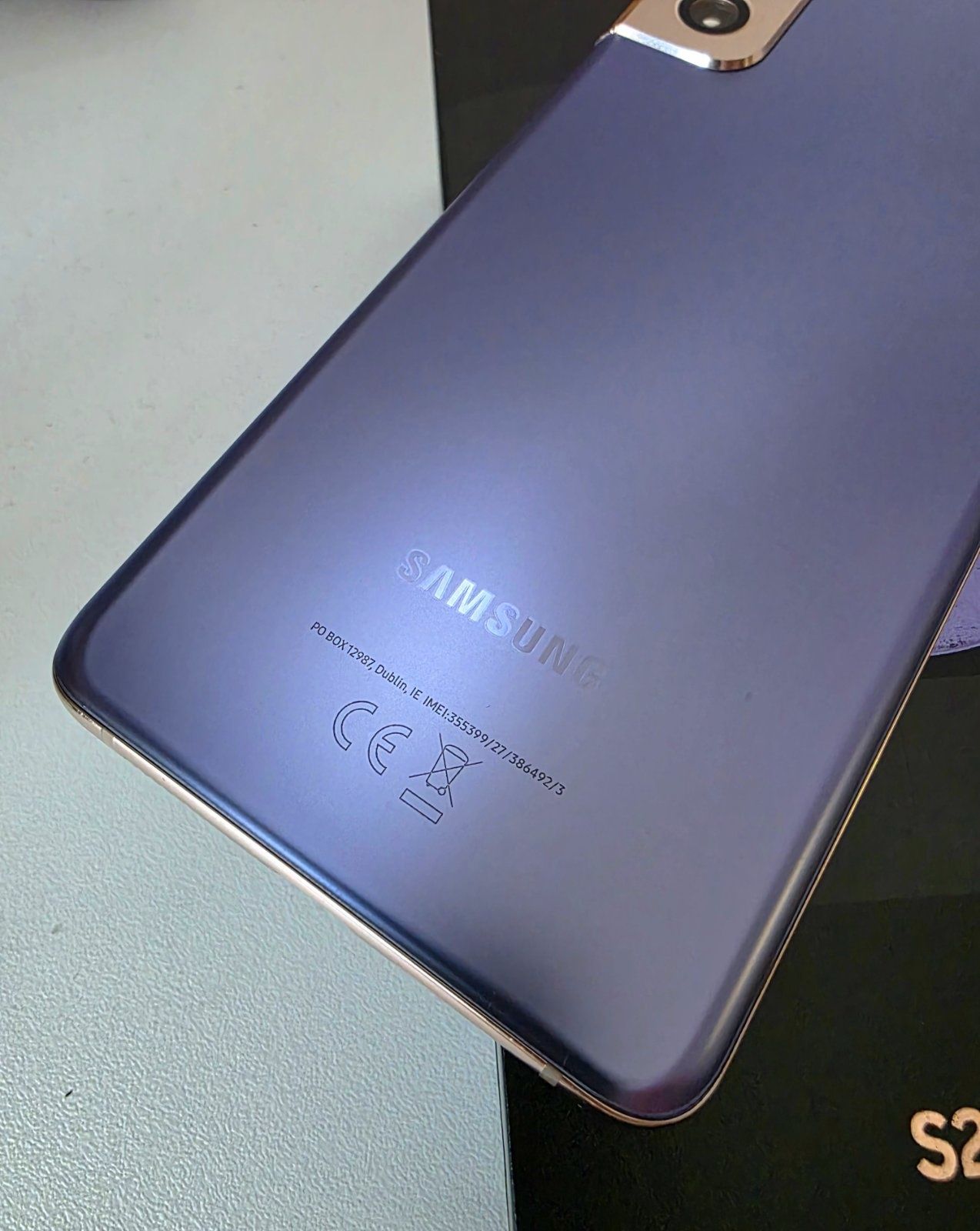 Продавам Samsung s21 plus 256GB