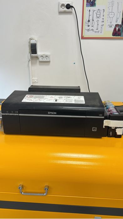 Принтер L800 продам
