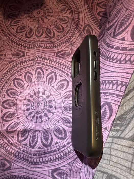 Калъф за iphone 15 pro quadlock