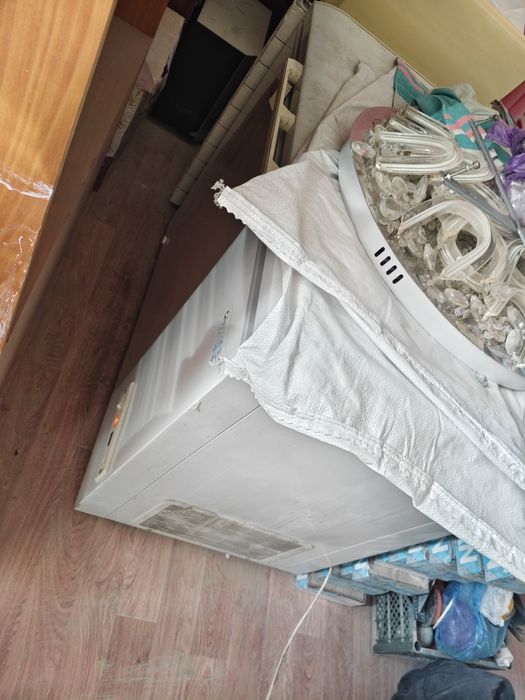 Продам морозильную камеру