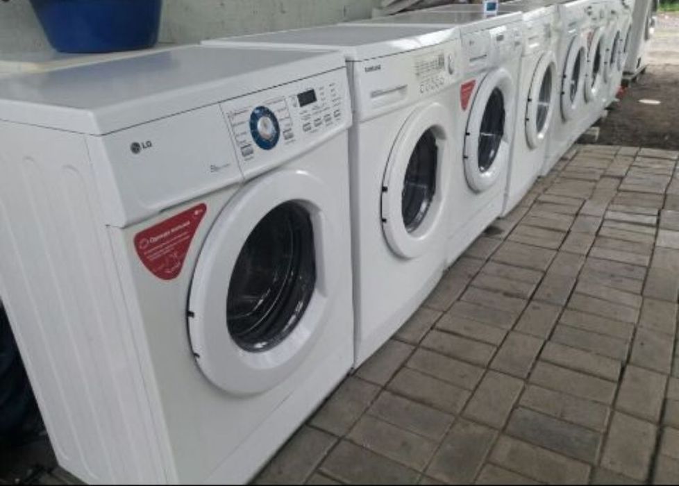 Срочна продам стиральная машинка.  Lg5'6'7'кг