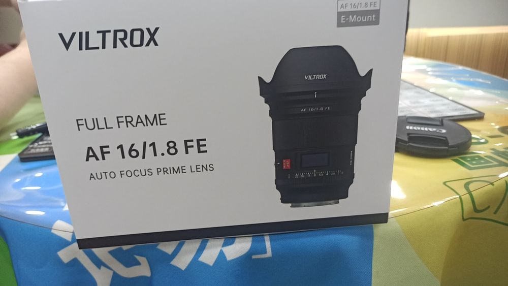 Sony 16 mm F1.8 Viltrox