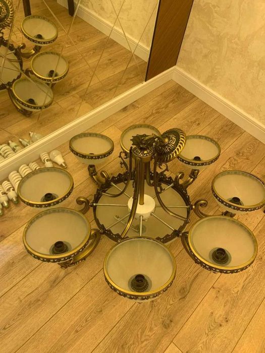 XAR hil turdagi lyustralar