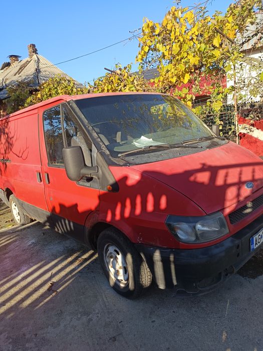 Vând sau schimb Ford transit