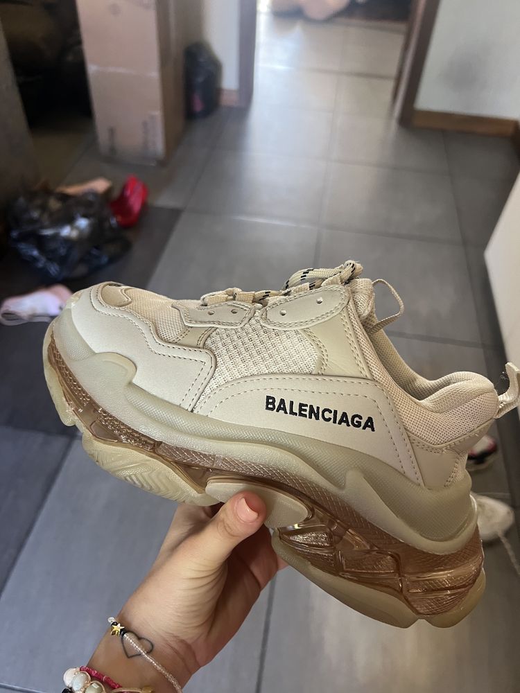 Balenciaga triple S
