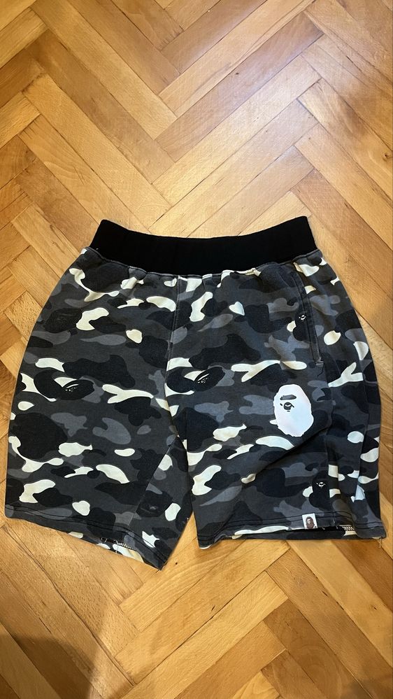 Bape къси гащи с камофлажен дизайн