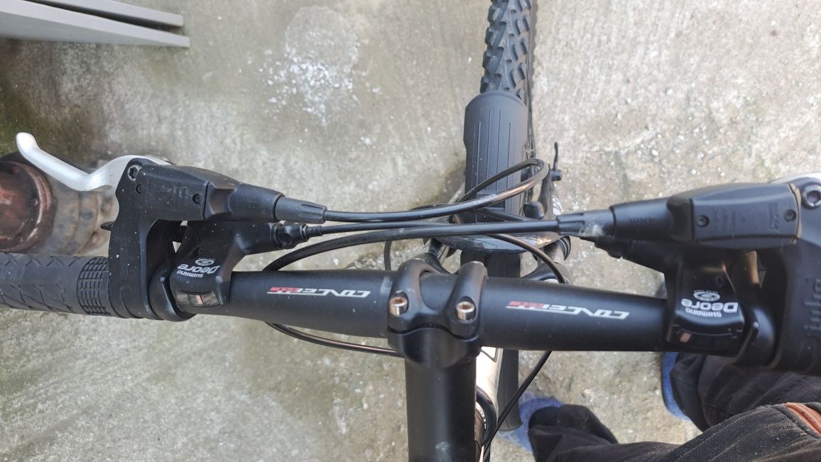 Vând biciclete diferite dimensiuni