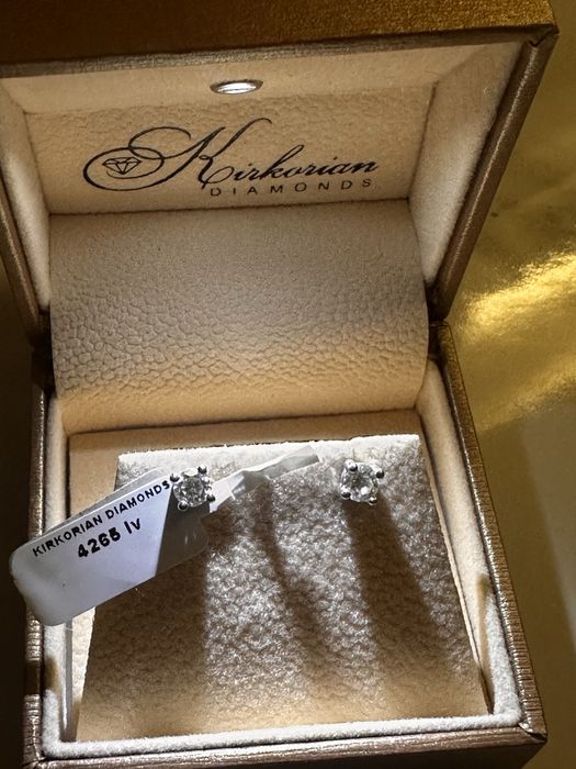 Обеци и колие с диаманти Kirkorian Diamonds