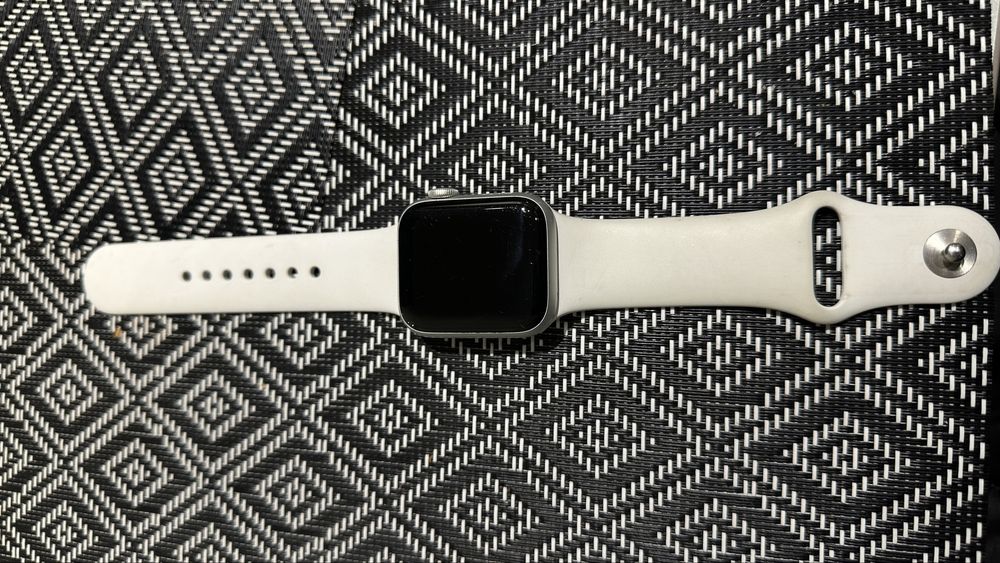 Продам Apple Watch 6 40 mm