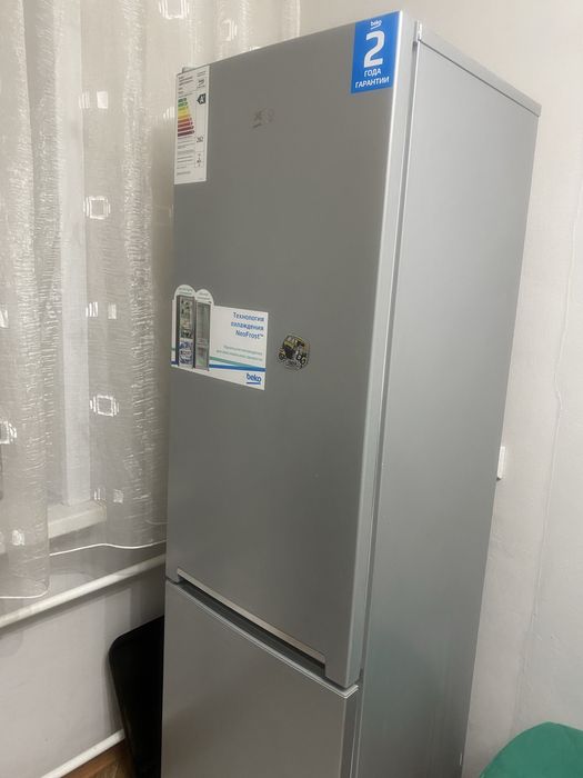 Продам холодильник