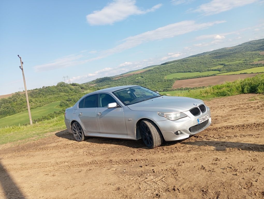 Продавам Оригинален М пакет за Е60 седан