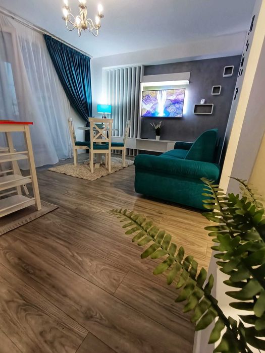 De închiriat ! Apartament 2 camere +loc parcare Tomis Plus !! 450euro