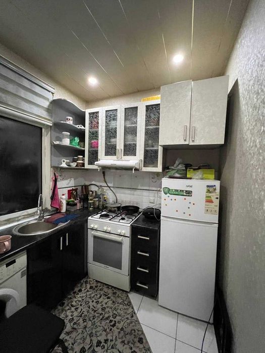 Продам квартиру метро мирза улугбек 1/3/4 42000