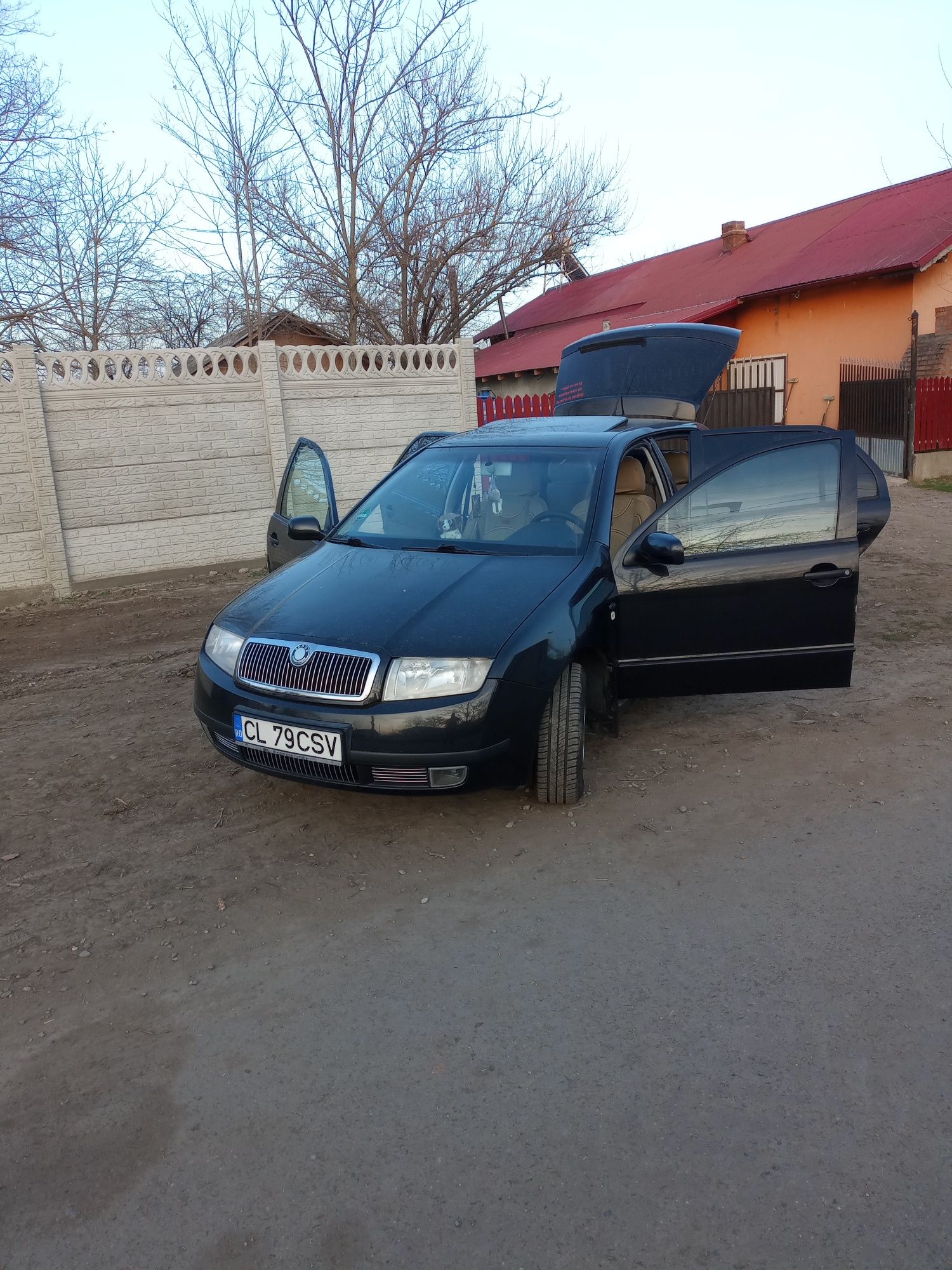 Vând Skoda Fabia