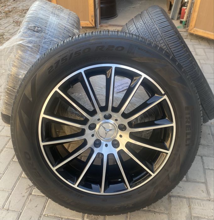 Полный комплект, оригинал диски и шины (резина) на Гелендваген