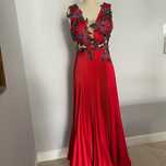 Rochie roșie de seară Alchera – nouă, cu etichetă

Vând rochie roșie s