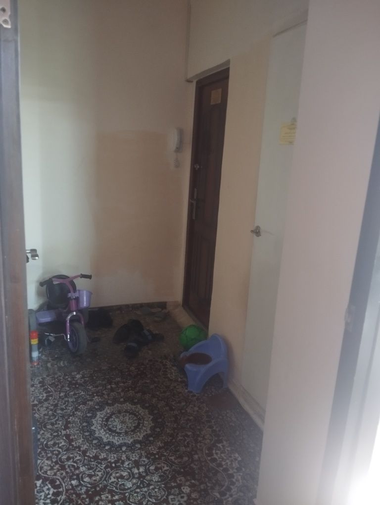 Kvartira sotiladi  uy egasidan 1*2/8/9