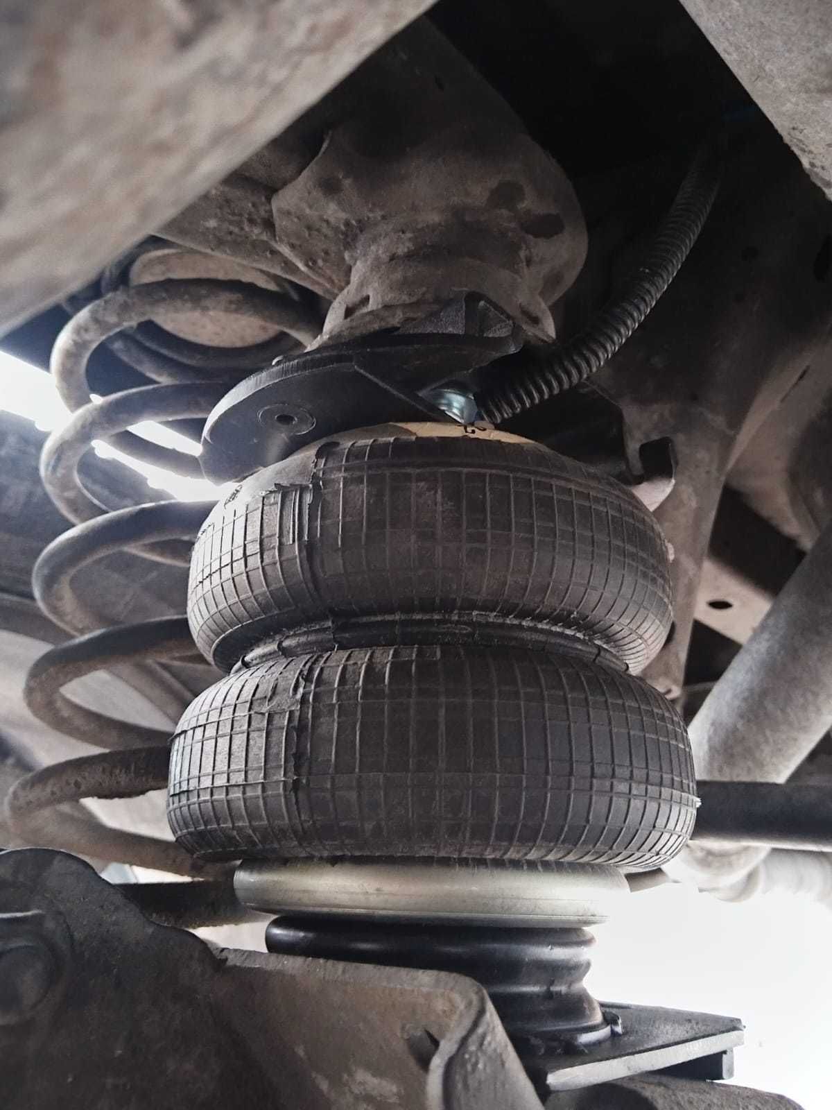Perne aer auxiliare Dodge Ram