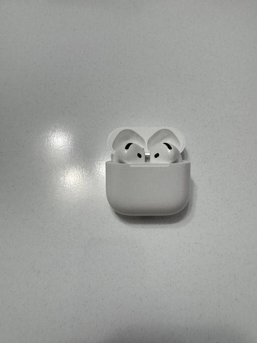 Casti Apple AirPods 4