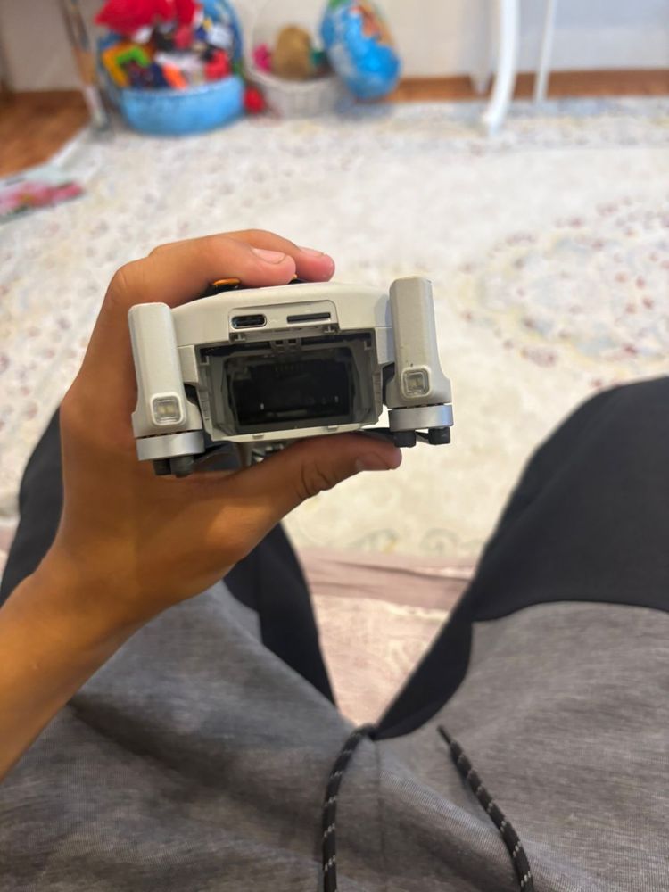 Продам дрон dji mini 3