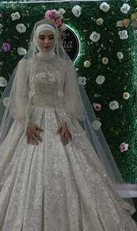 Келин куйлак, Свадебный платья