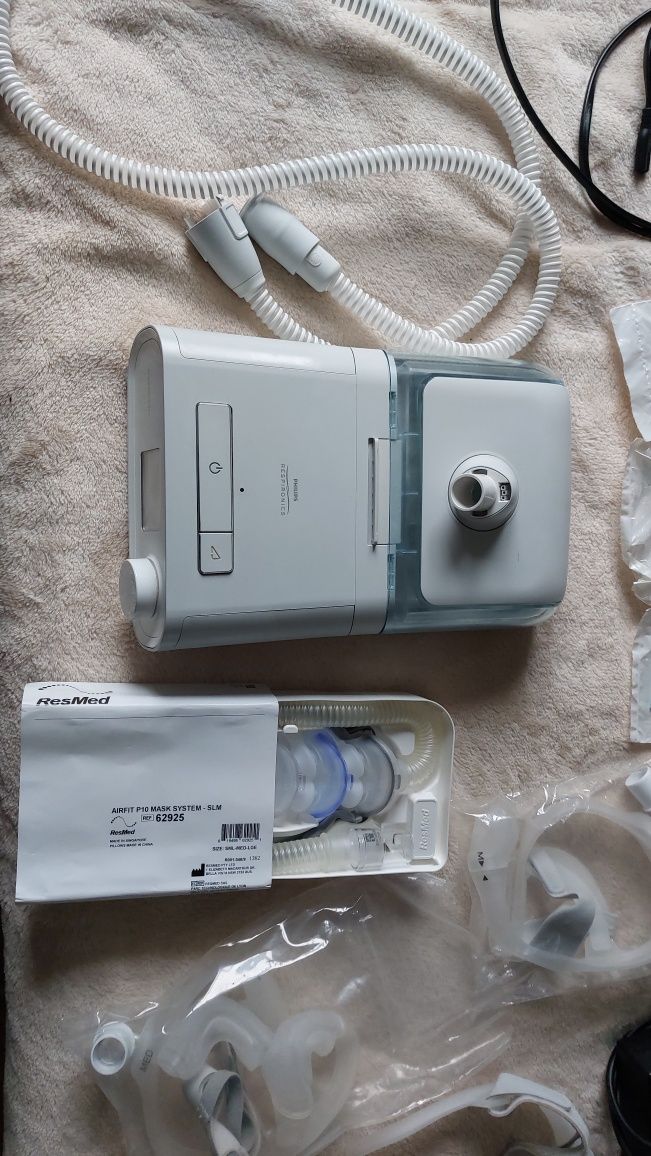 Philips Respironics DreamStation Aparat Respirat cu Umidificator