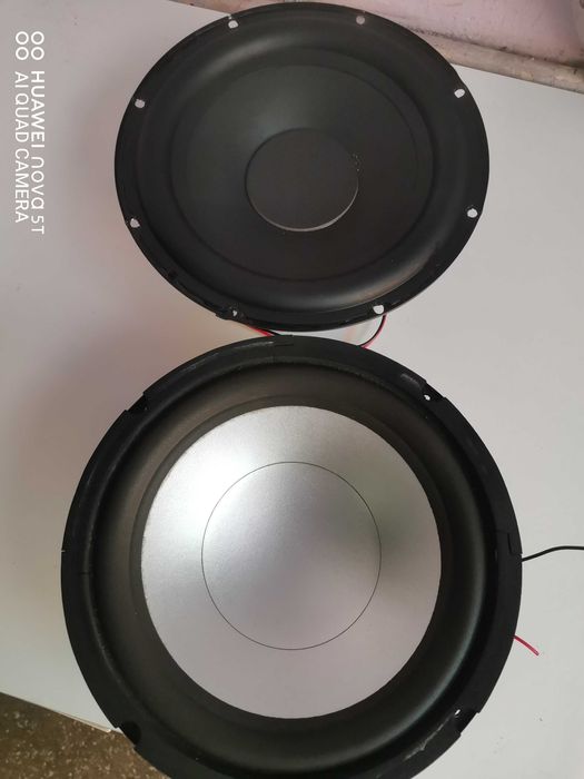 Difuzoare de bass 21cm.