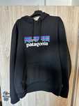 Hoodie Patagonia P-6 Logo Uprisal Hoody - black