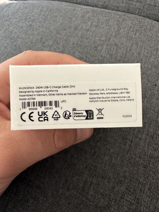 Кабел (2м.) неразопакован ОРИГИНАЛЕН за Iphone, macbook …. !
