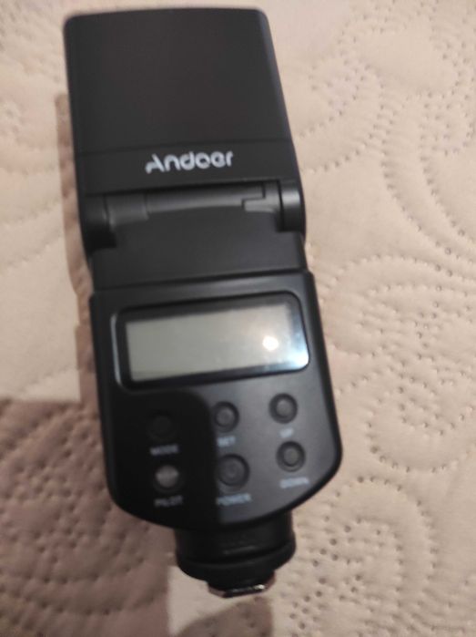 фотосветкавица Andoer-GN40 за NIKON, CANON,SONI и други.