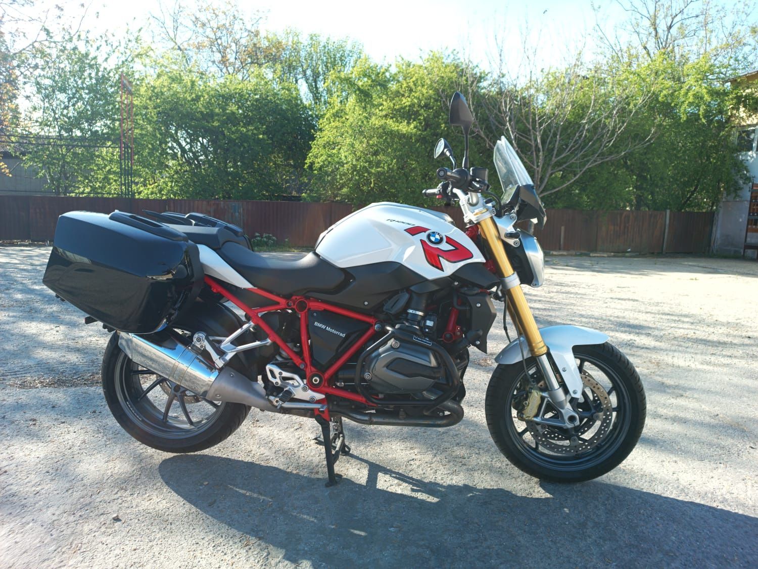 Motocicleta BMW R1200R