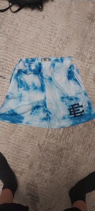 EE шорты свет как облака