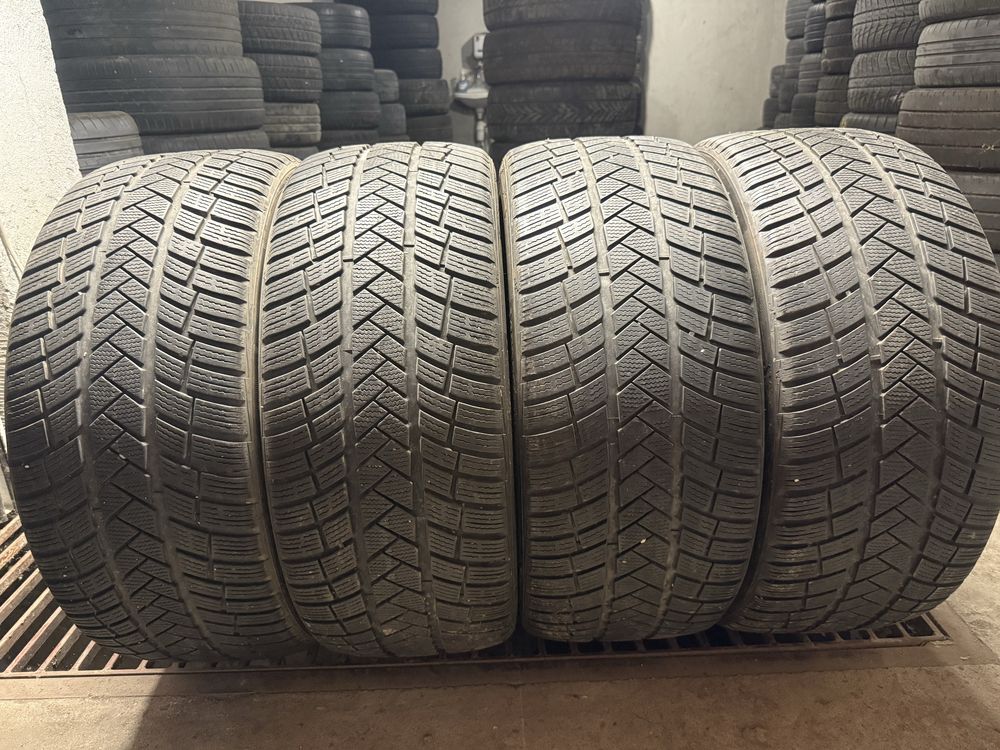 Vredestein 255/40/21
