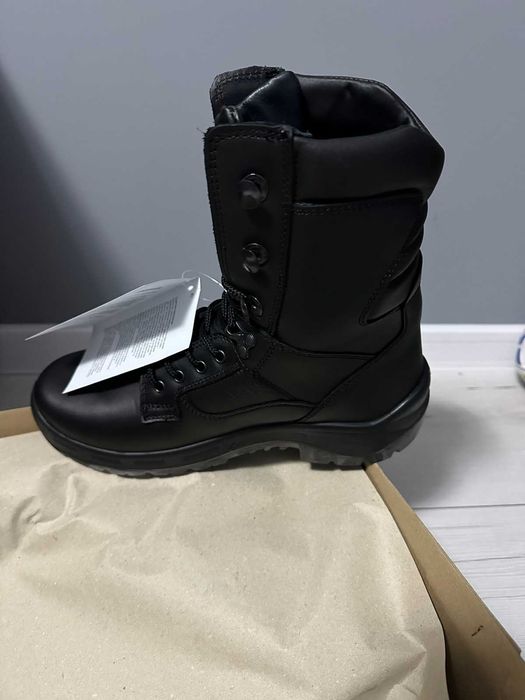 Полицейски кубинки