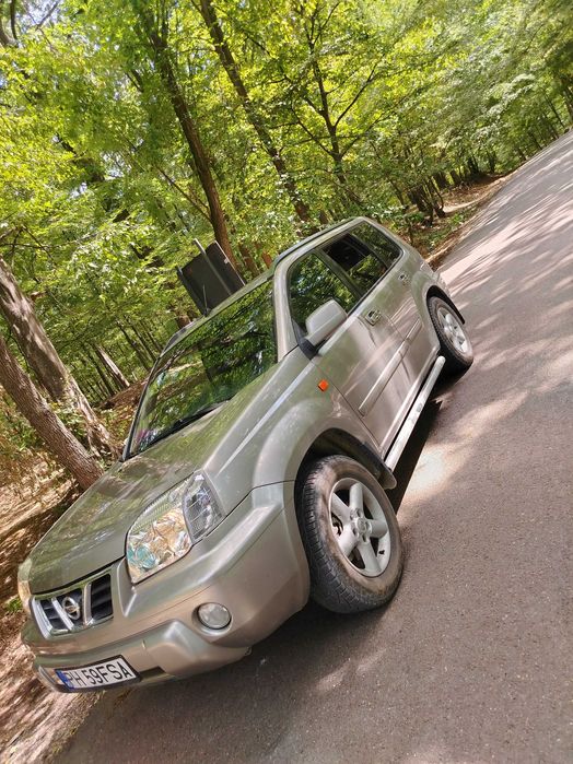 Vând Nissan x-trail T30
