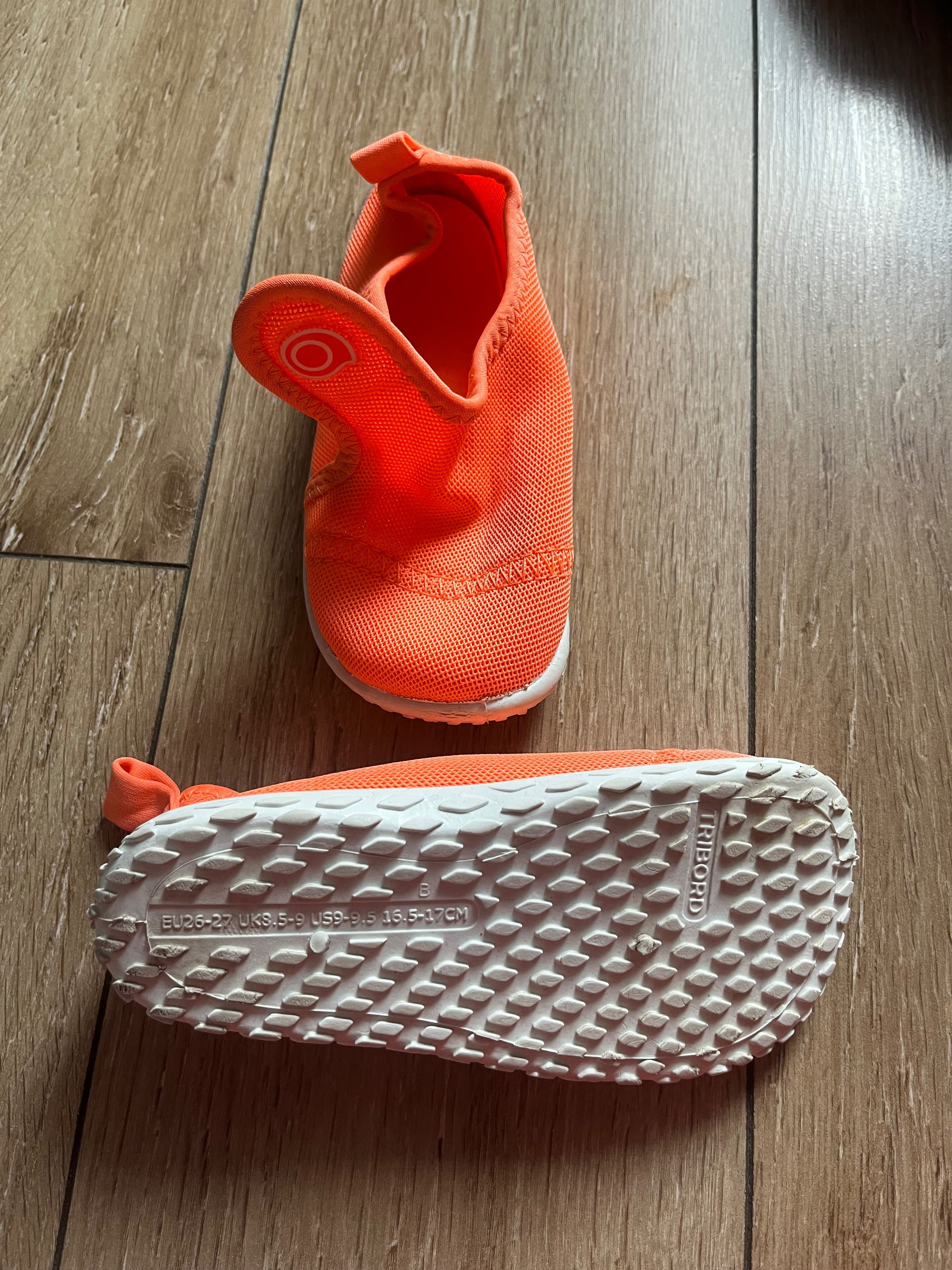 Combinezon inot 113-122 + aqua shoes 26-27