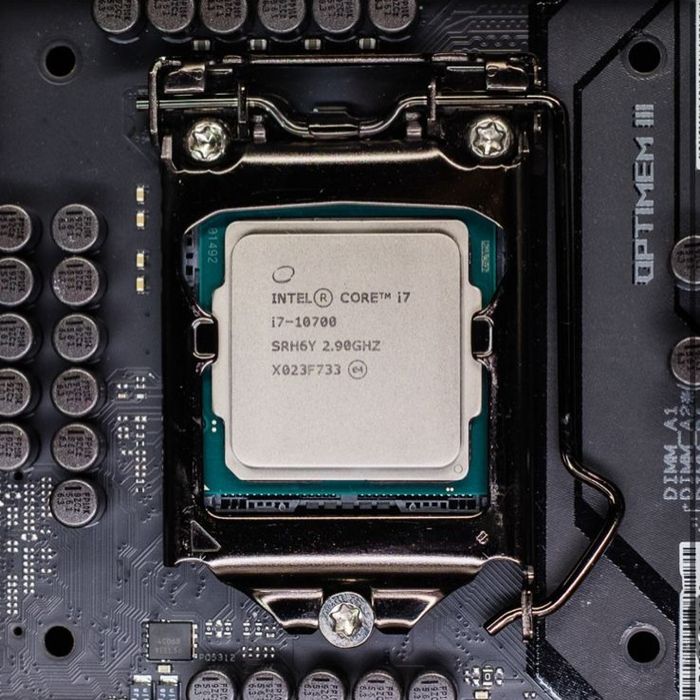 Процессор Core i7 10700