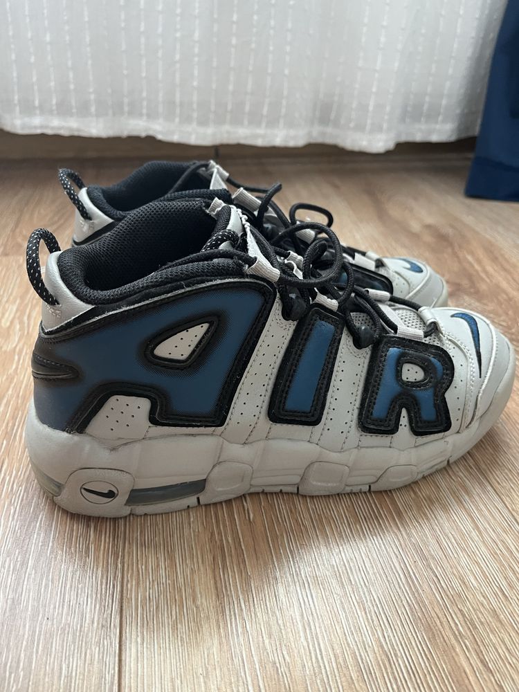Adidasi Nike Up Tempo, barbati